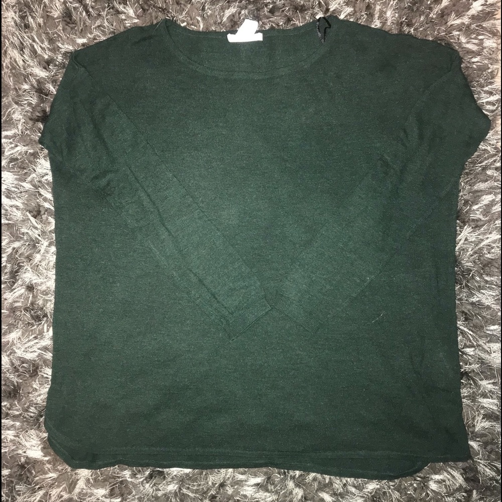 Green knit sweater size M